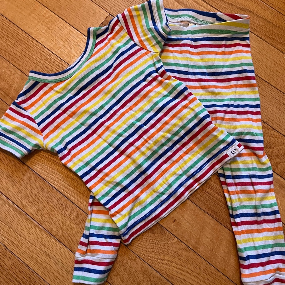 babyGap 100% Organic Cotton Rainbow Stripe PJ Set